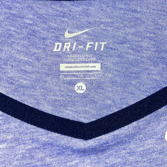 Nike short sleeved dri-fit women’s XL fits like a large. - Picture 8 of 9